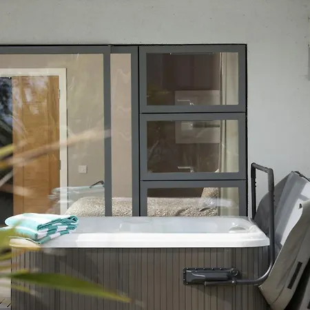 Holiday home Rockpool At Salt *
