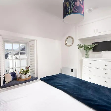 Mariners Cottage, *