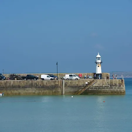 Holiday home Bassetts Cove, St Ives (Cornwall)
