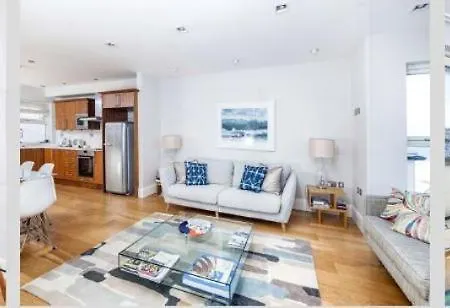 Luxurious Apartment, 180° Views & Parking St Ives (Cornwall)