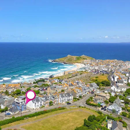 Seabreeze 3 - Seaview & Parking Apartment St Ives (Cornwall)