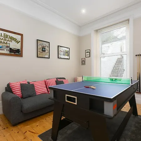 6 Albany Terrace *