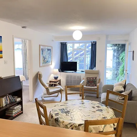 3 Redfern Court Holiday home