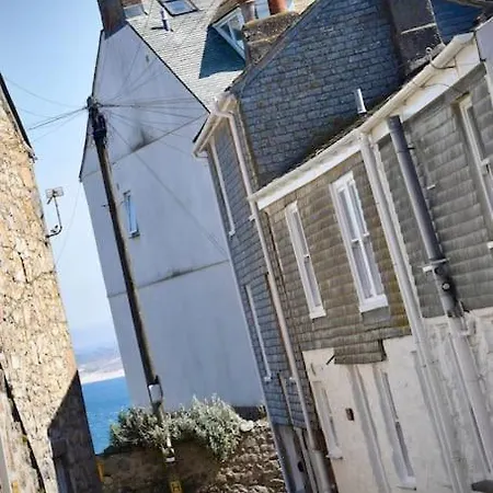 Apartment Sandy Feet, St Eia Street. Cosy + Parking St Ives (Cornwall)