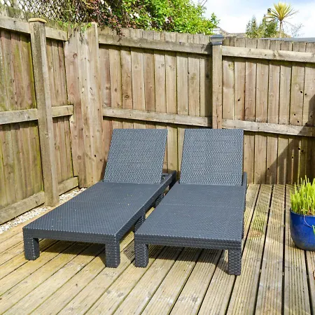 9 Kew Gwel Hir Holiday home *
