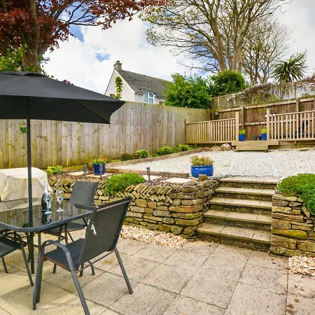 9 Kew Gwel Hir Holiday home