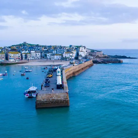 The Loft At Toms Yard Apartment St Ives (Cornwall)