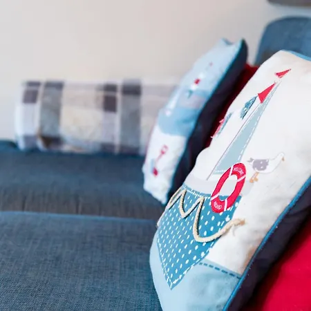 Baywatch - 2 Bed Holiday home