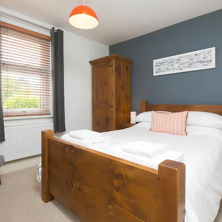 Oystercatcher 3*
