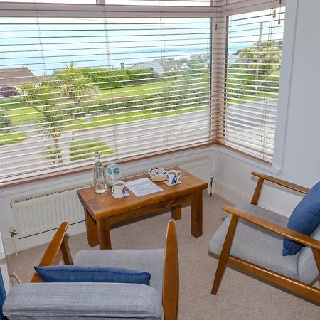 Oystercatcher 3*