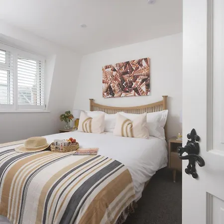 Mount Pleasant, Holiday home