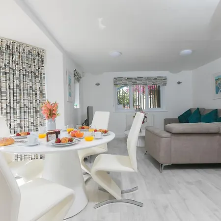 Holiday home Lamorna *