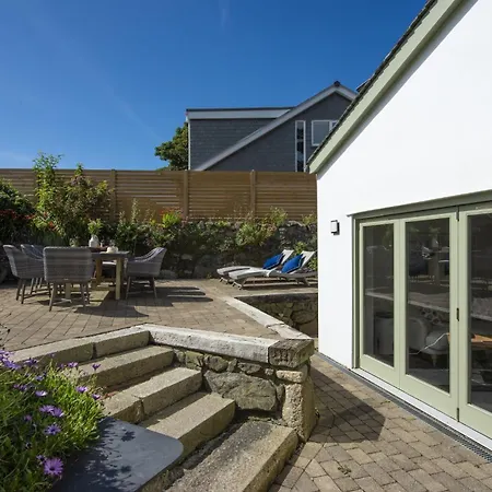 Fairings, Holiday home