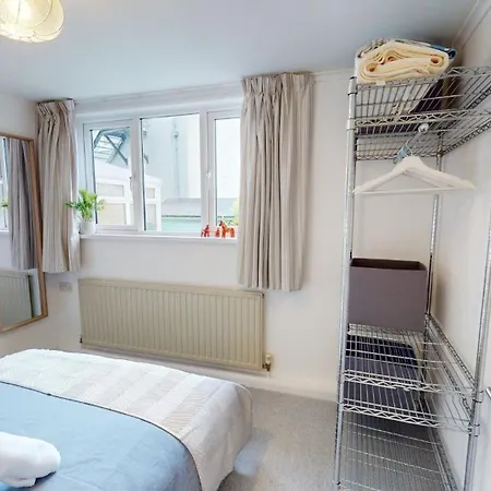 Drillfield 1 Bedroom