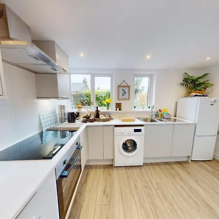 Drillfield 1 Bedroom