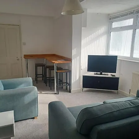 St Merryn Studio Apartment *