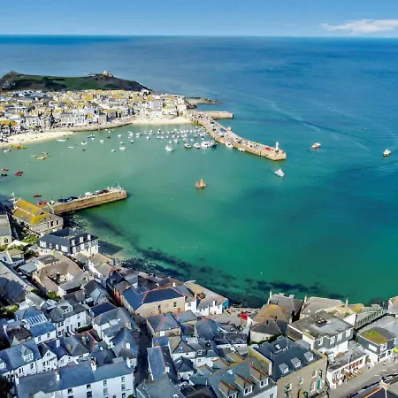 Lower Admirals View * St Ives (Cornwall)