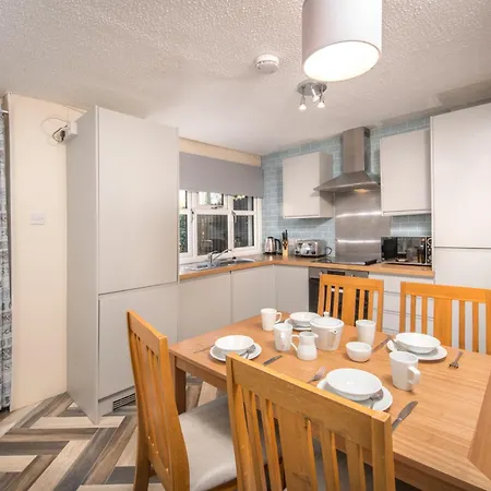 St. Ives Holiday Village 3*