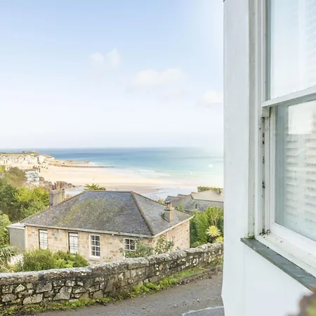 Mordros, * St Ives (Cornwall)