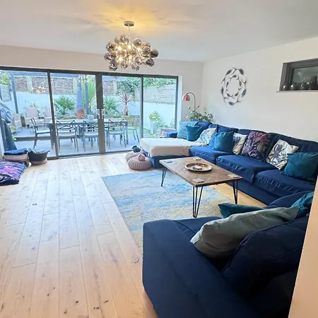 Tregenna House: Refurbished Family Townhouse With Garden And Parking * St Ives (Cornwall)