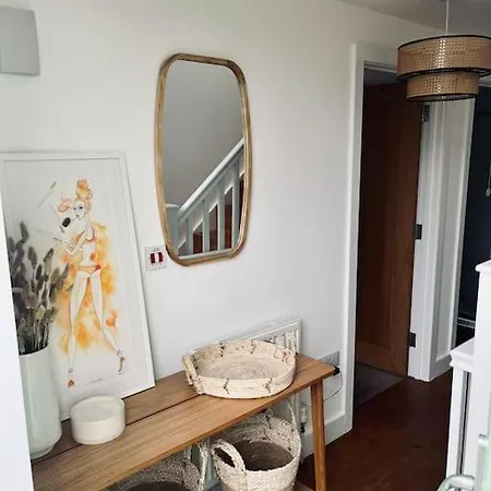 Family In With Parking! Holiday home
