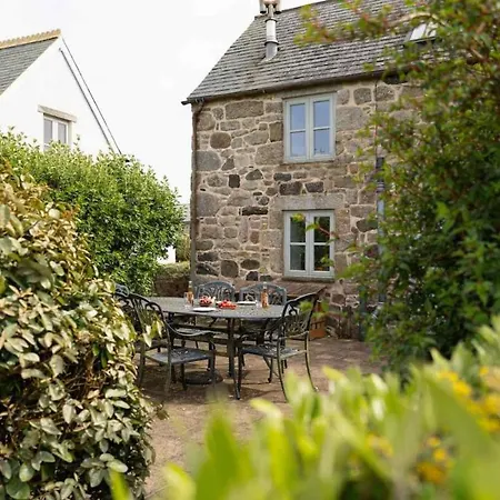 Holiday home Rosewall *