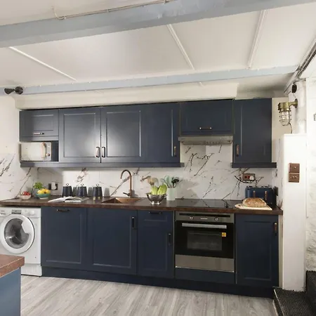 Mariners Cottage, Holiday home *