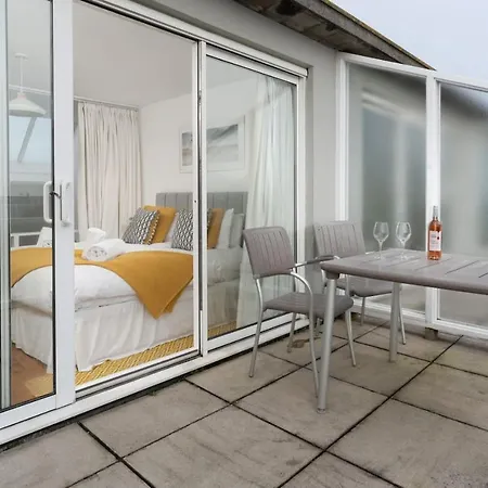 24 Piazza Apartment *