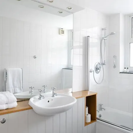 11 Barnaloft St Ives (Cornwall)