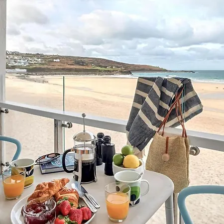 Holiday home 11 Barnaloft St Ives (Cornwall)