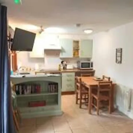 Chalet Rebels Retreat - 2-bed Nr & Hayle