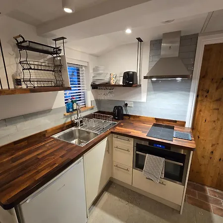 4 Tre Pol Pen, And The Wash Kitchen *