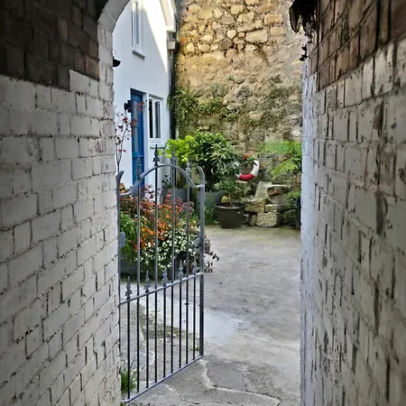 4 Tre Pol Pen, And The Wash Kitchen St Ives (Cornwall)