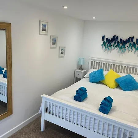 Double In House Close To Porthgwidden * St Ives (Cornwall)