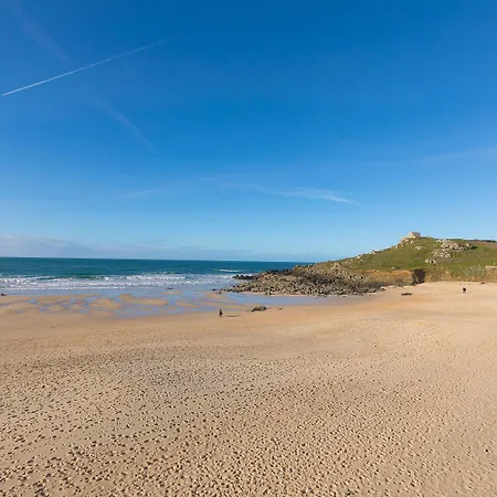 Louies Loft Apartment St Ives (Cornwall)
