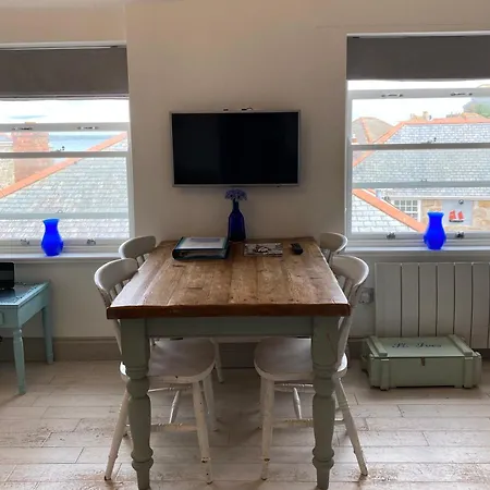 Little Dolly Sea View 2 Bedroom Apartment, Town, Dog Friendly * St Ives (Cornwall)