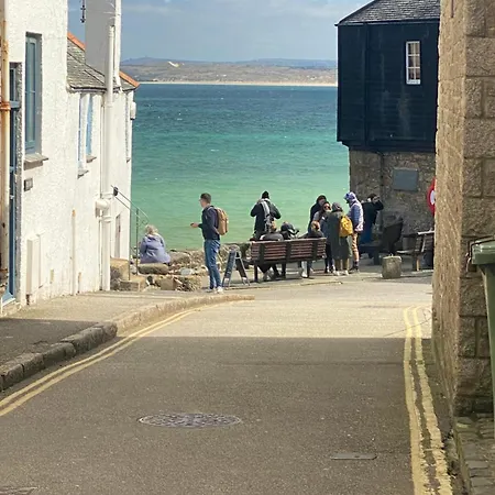 Little Dolly Sea View 2 Bedroom Apartment, Town, Dog Friendly Apartment St Ives (Cornwall)