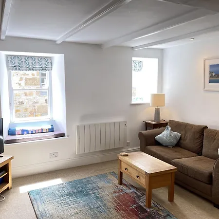 Holiday home Howards Way *
