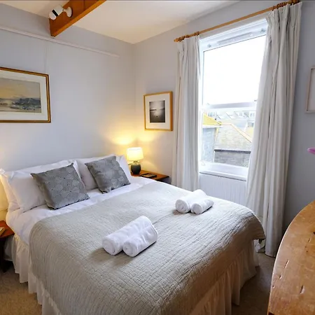 4 Victoria House With The Views In * St Ives (Cornwall)