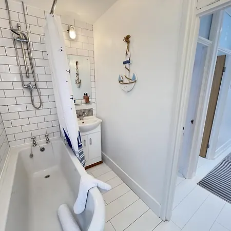 Holiday home 4 Hazelbury House - A Tranquil Hidden Gem