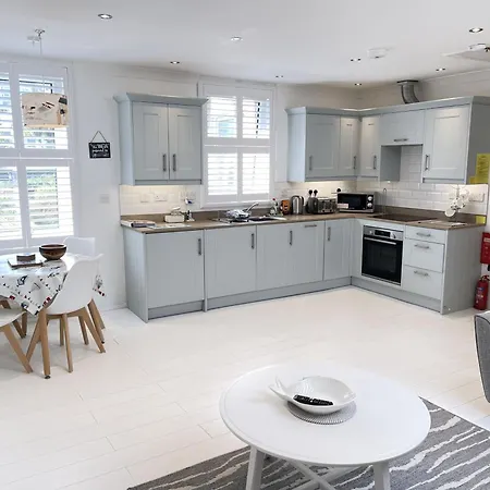 Holiday home 4 Hazelbury House - A Tranquil Hidden Gem