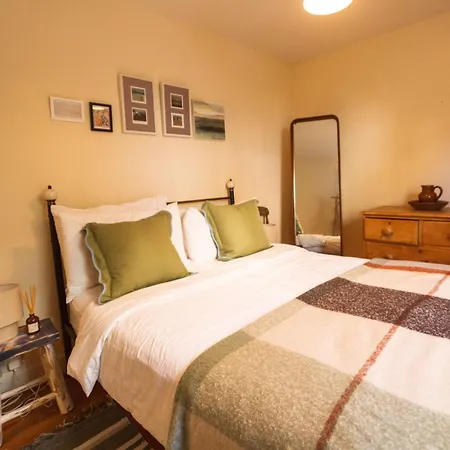 9 Mount Pleasant *