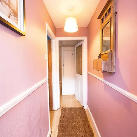 9 Mount Pleasant Holiday home