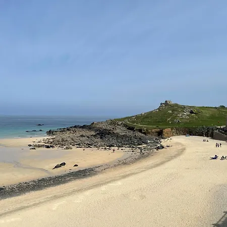 26 Piazza - Stunning Seaviews Of Porthmeor * St Ives (Cornwall)