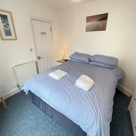 Lower Seaview Holiday home