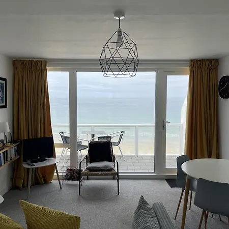 26 Piazza - Stunning Seaviews Of Porthmeor St Ives (Cornwall)