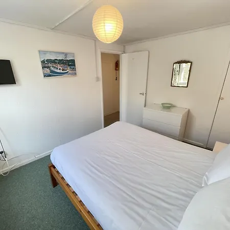 Holiday home Lower Deck *