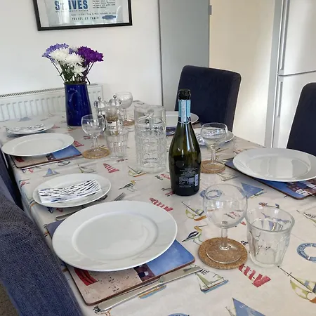 Flat 4, 10 Porthminster Terrace *