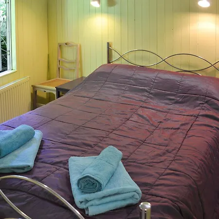Retreat - Ukc2322 Holiday home *