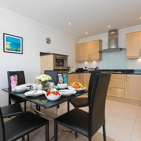 Skysail Apartment *